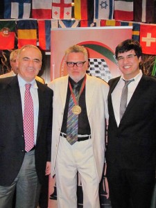 Fabio Bruno premiato da Garry Kasparov.