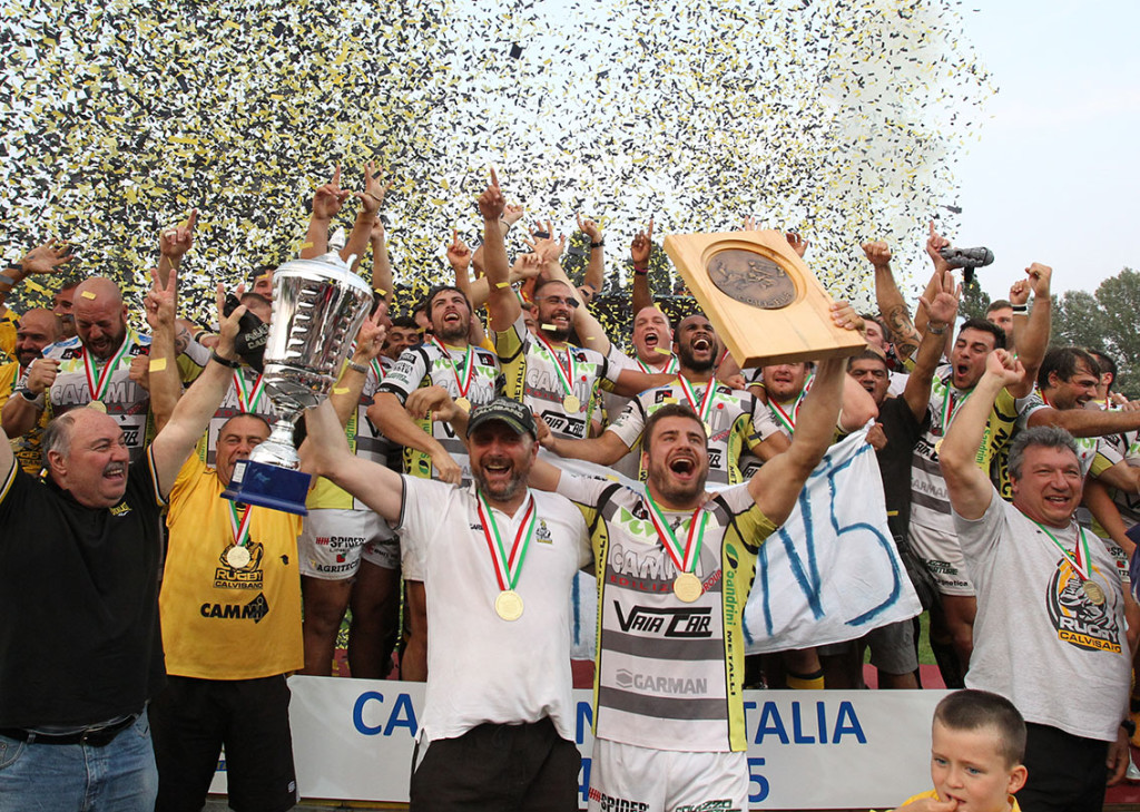 da dx: il tecnico del Cammi Calvisano Gianluca Guidi ed il Capitano Tommaso Castello festeggiano il titolo di Campione d'Italia 2015 conquistato oggi al "Battaglini" di Rovigo. Foto di: Fotosportit/FIR.